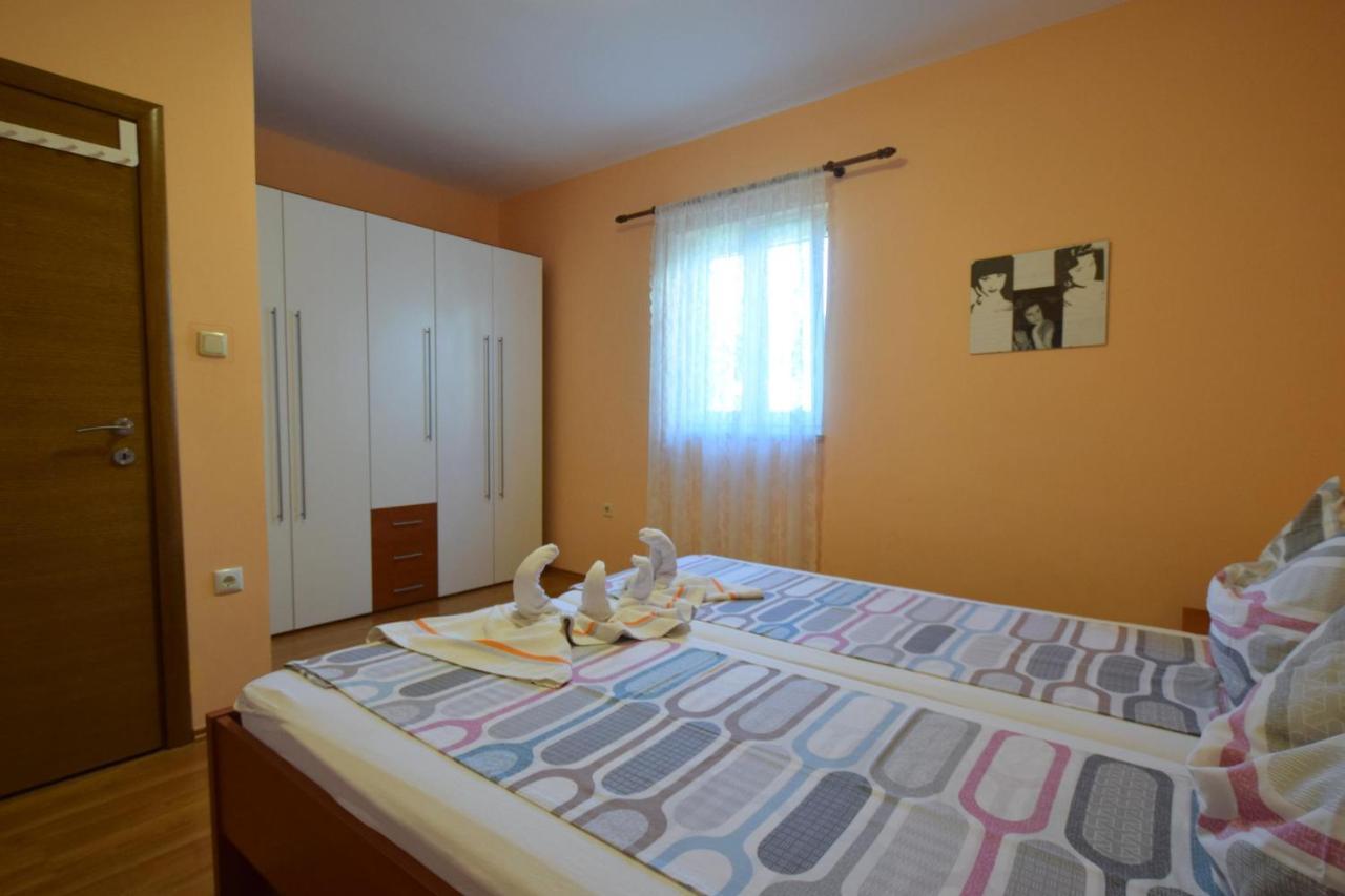 Apartment Pampas Omišalj Exterior foto