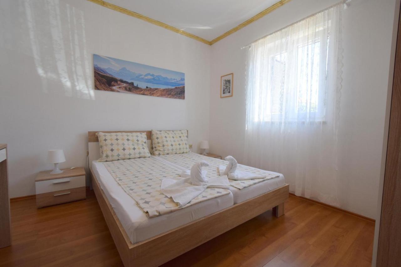 Apartment Pampas Omišalj Exterior foto