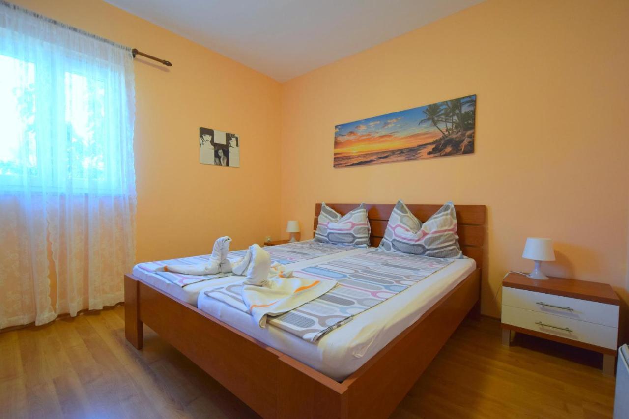 Apartment Pampas Omišalj Exterior foto